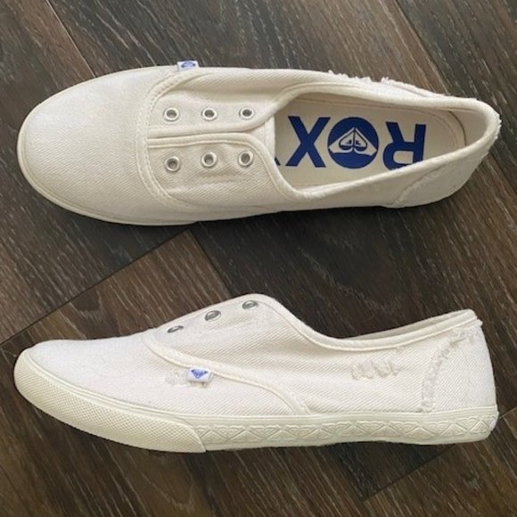 Roxy Shoes - NEW ROXY Canvas Sneakers